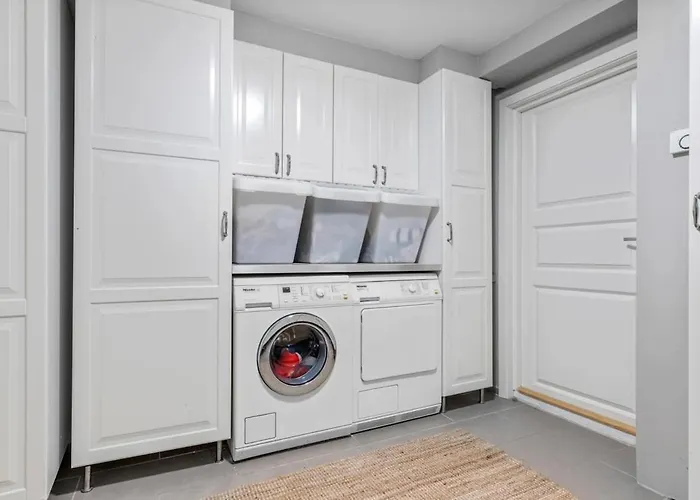 Apartamento Spacious 3 Bedroom Basement With Parking, Close To Center Trondheim